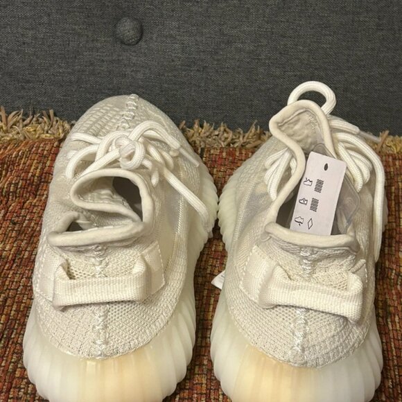 NWOB!  Adidas Yeezy Boost 350 V2 Low Cream White / Triple White ~ Size 6.5 - Picture 7 of 8